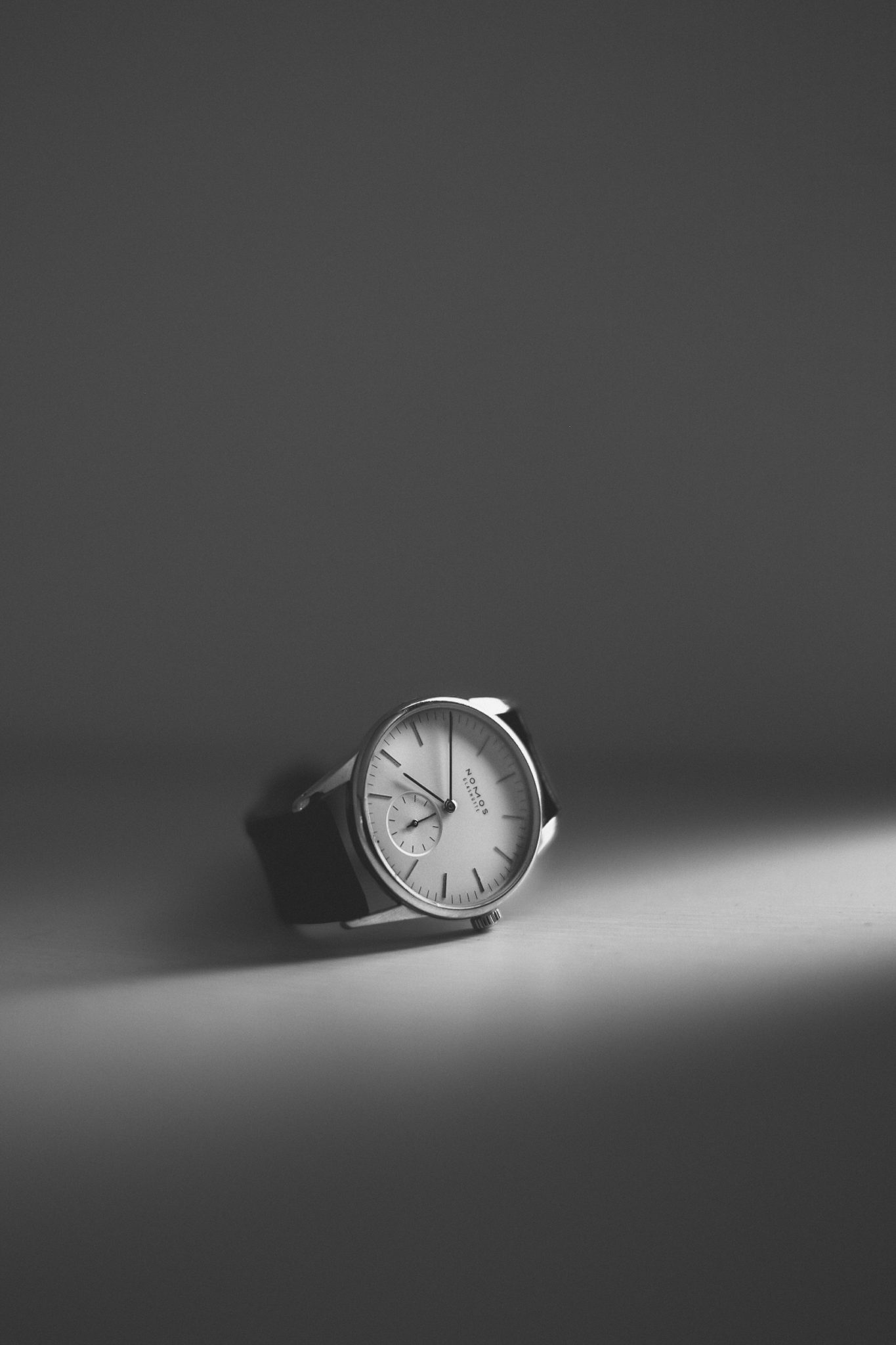 Nomos Orion Weis